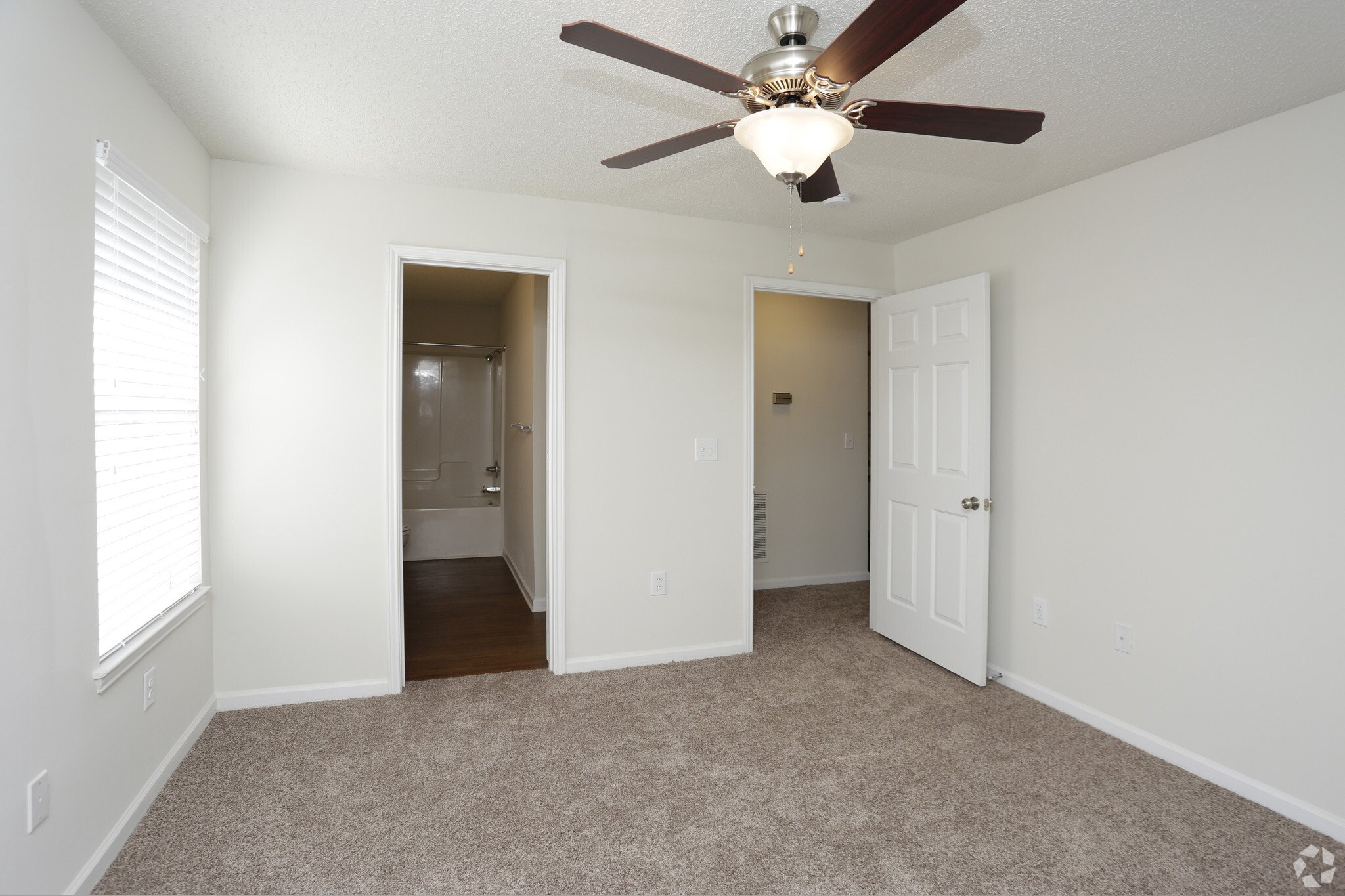 Crescent Pointe bedroom demo