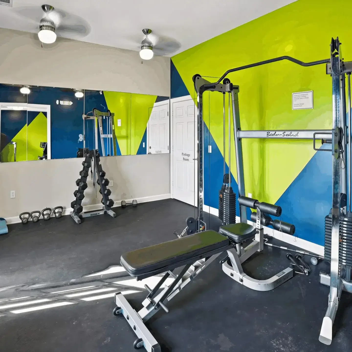 Crescent pointe apartments gym