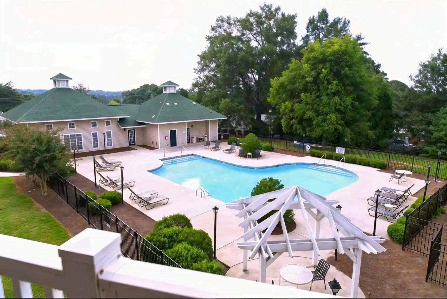 Crescent pointe apartments seneca pool1 1